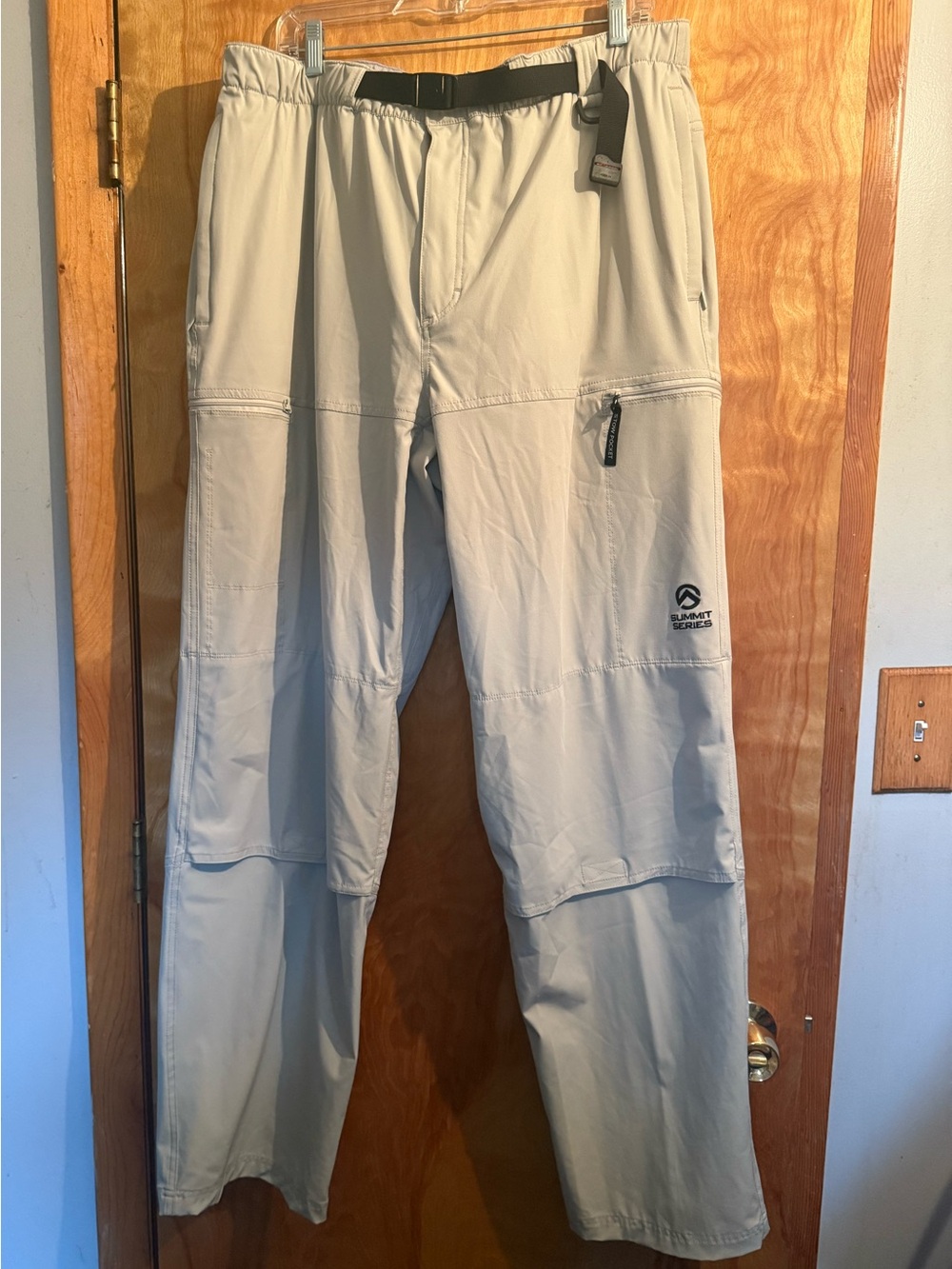 The NorthFace Men's Summit Series Lightweight size XL long Pants Light Khaki